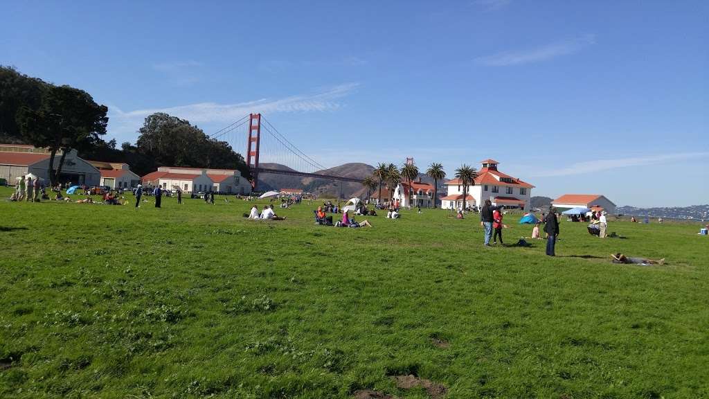 Little Marina Green Picnic Area | 3950 Scott St, San Francisco, CA 94123, USA | Phone: (415) 831-5500