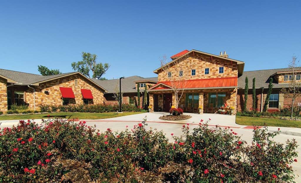 River Oaks Assisted Living | 1530 E Sandy Lake Rd, Coppell, TX 75019, USA | Phone: (469) 240-1624