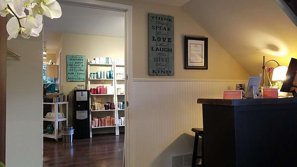 Olive Hill Salon | 2920 Woodside Rd, Woodside, CA 94062, USA | Phone: (650) 851-1150