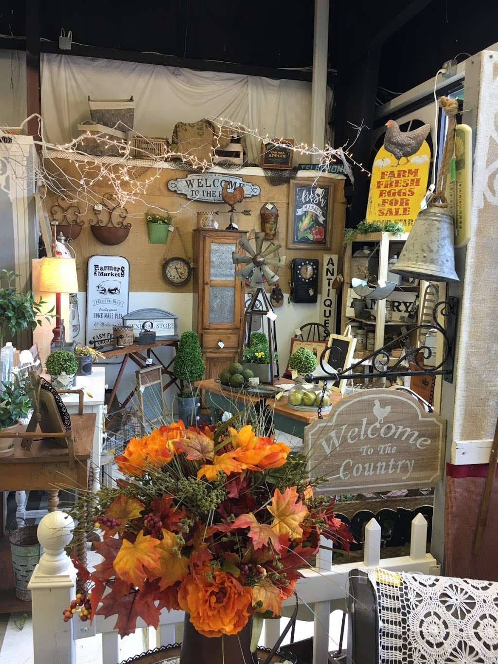 UNIQUE ANTIQUES MALL | 9600 James Madison Pkwy, King George, VA 22485, USA | Phone: (540) 625-2006