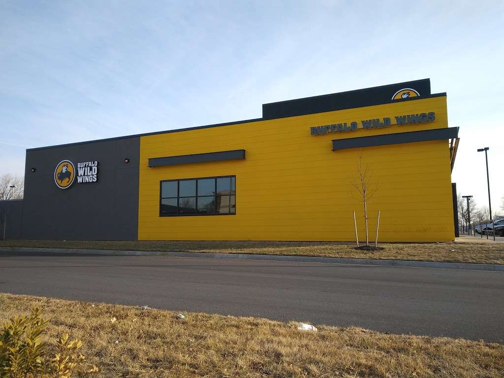 Buffalo Wild Wings | 5041 S 4th St, Leavenworth, KS 66048, USA | Phone: (913) 250-0510