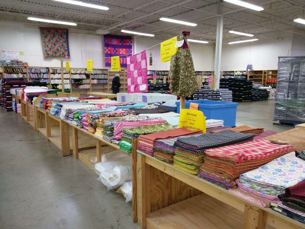 Zincks Fabric Outlet (Lancaster) | 1564 Main St #500, East Earl, PA 17519, USA | Phone: (717) 445-6123