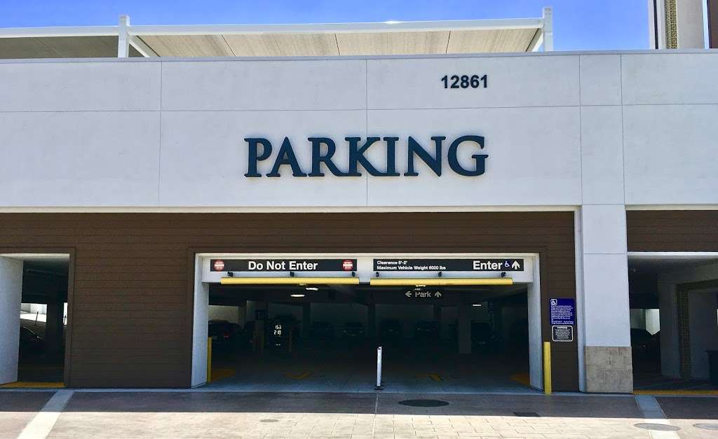 The Highlands Parking Lots | El Camino Real, San Diego, CA 92130, USA