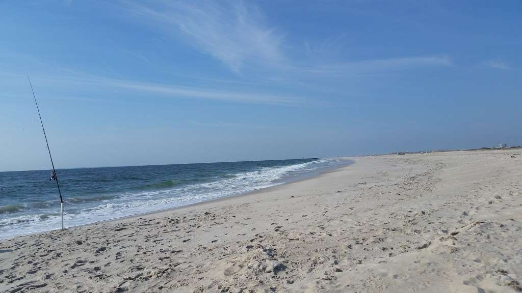 Sunny Atlantic Beach Club | 2035 Ocean Blvd, Atlantic Beach, NY 11509, USA | Phone: (516) 239-9090