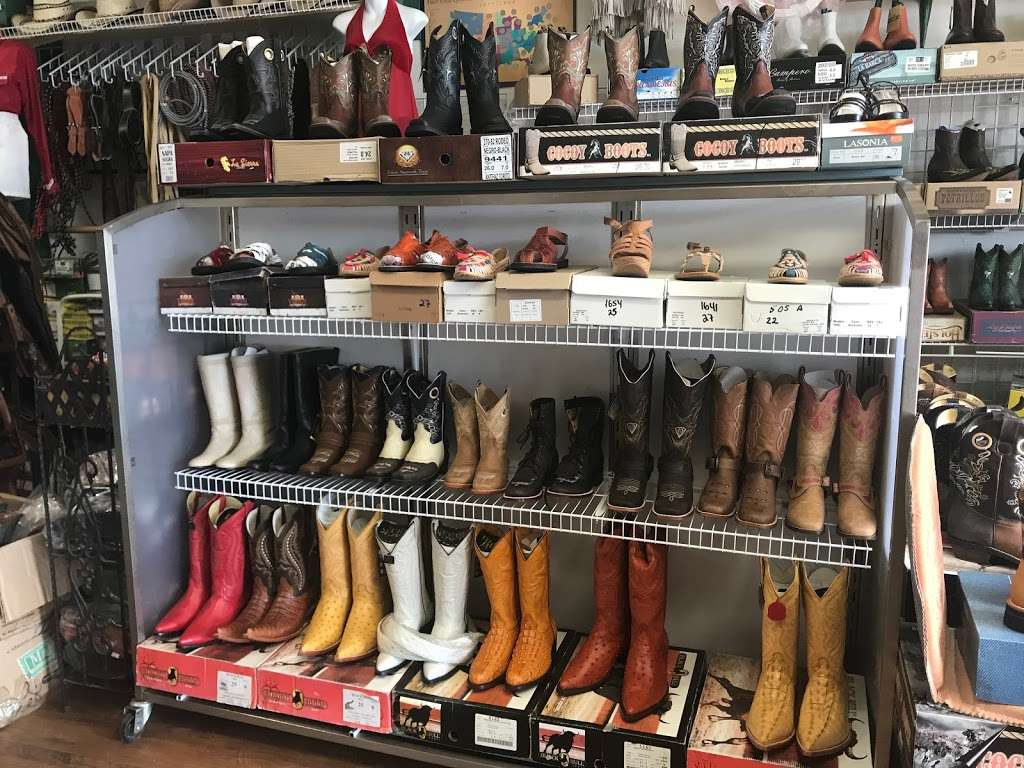 El Texano Boots | 1820, 8714 E Ave T suite e, Littlerock, CA 93543 | Phone: (661) 478-9618