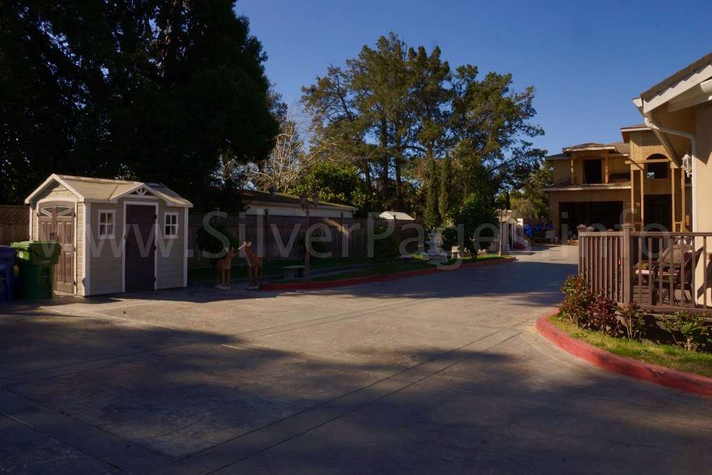 Almond Road Senior Estates | 17635 Almond Rd, Castro Valley, CA 94546, USA | Phone: (510) 886-0341