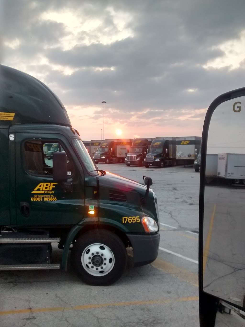 ABF Freight | 1900 Lincoln Hwy, Sauk Village, IL 60411 | Phone: (708) 757-7600