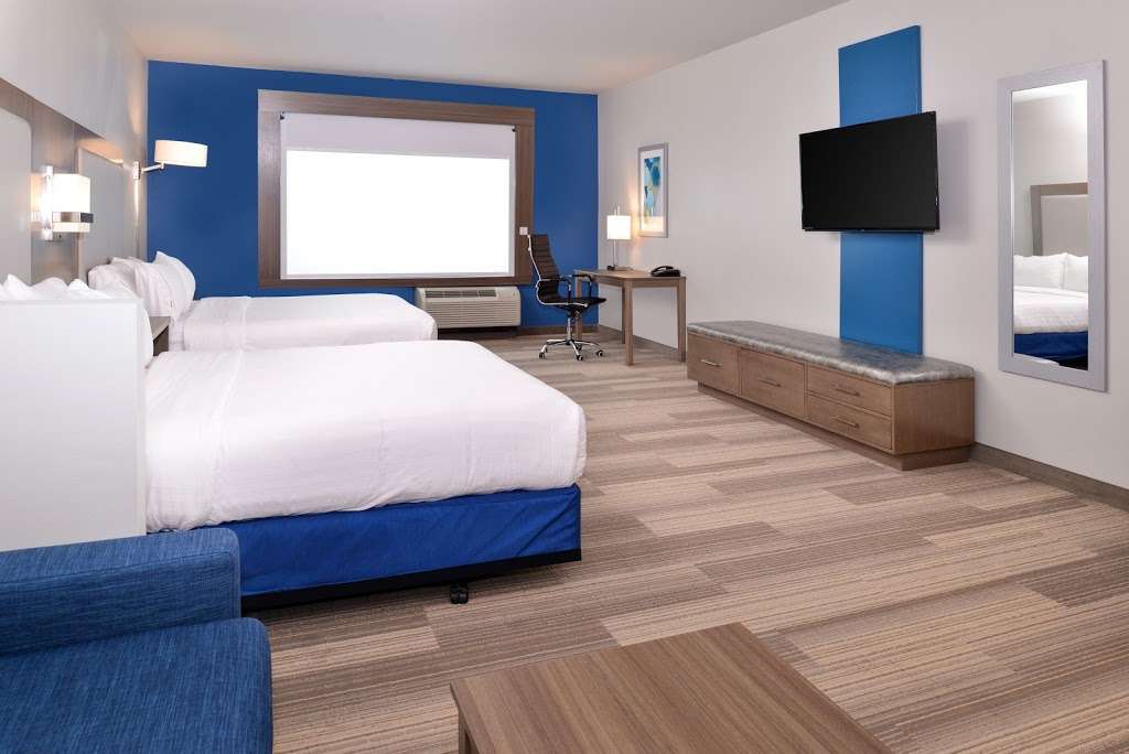 Holiday Inn Express & Suites Houston E - Pasadena | 5450 Vista Rd, Pasadena, TX 77505 | Phone: (281) 487-8888