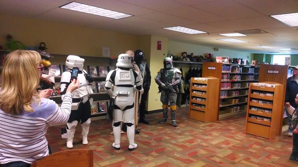 Crystal Lake Public Library | 126 W Paddock St, Crystal Lake, IL 60014, USA | Phone: (815) 459-1687