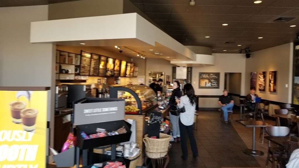 Starbucks - cafe  | Photo 4 of 10 | Address: 28562 Oso Pkwy #F, Rancho Santa Margarita, CA 92688, USA | Phone: (949) 635-9215