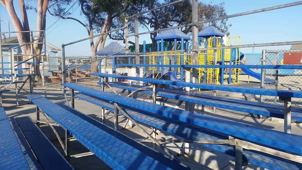 Bayshore Playground | 5415 E Ocean Blvd, Long Beach, CA 90803, USA | Phone: (562) 570-1715