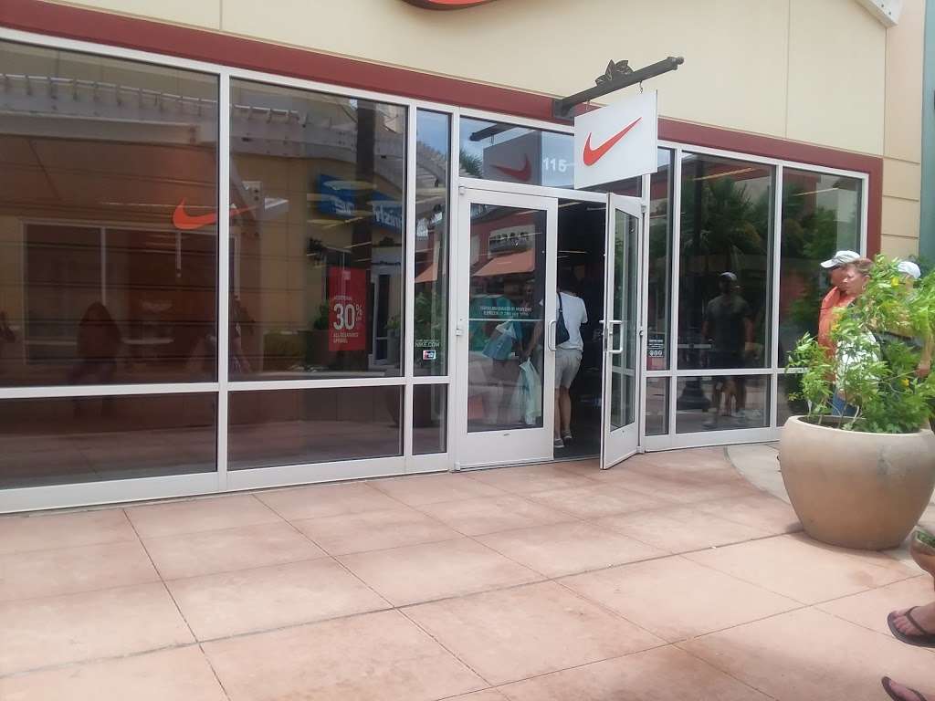 Nike Factory Store | 5885 Gulf Fwy Suite 115, Texas City, TX 77591, USA | Phone: (281) 337-3584