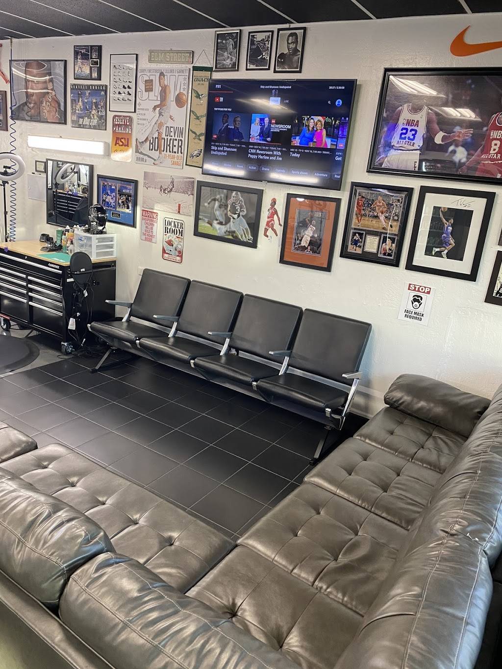 Fade-away barbershop | 1644 N Scottsdale Rd, Tempe, AZ 85281, USA | Phone: (480) 687-5270