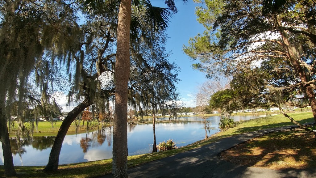 Lakes at Leesburg | 10701 US-441, Leesburg, FL 34788, USA | Phone: (352) 326-3130