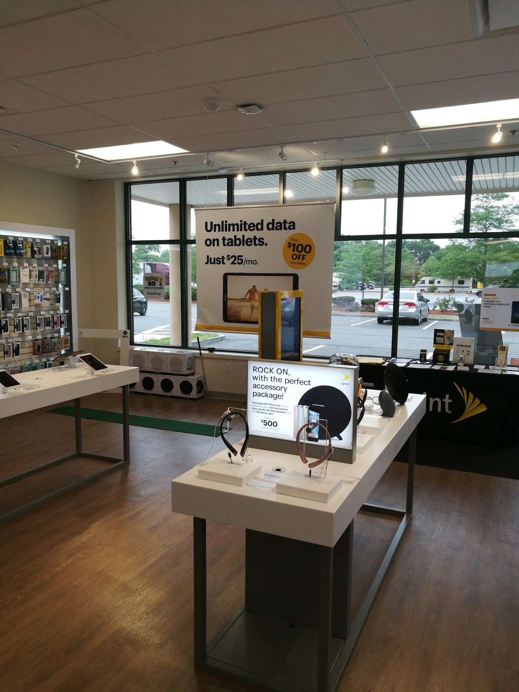 Sprint Store | 345 Main St, Tewksbury, MA 01876, USA | Phone: (978) 254-2383