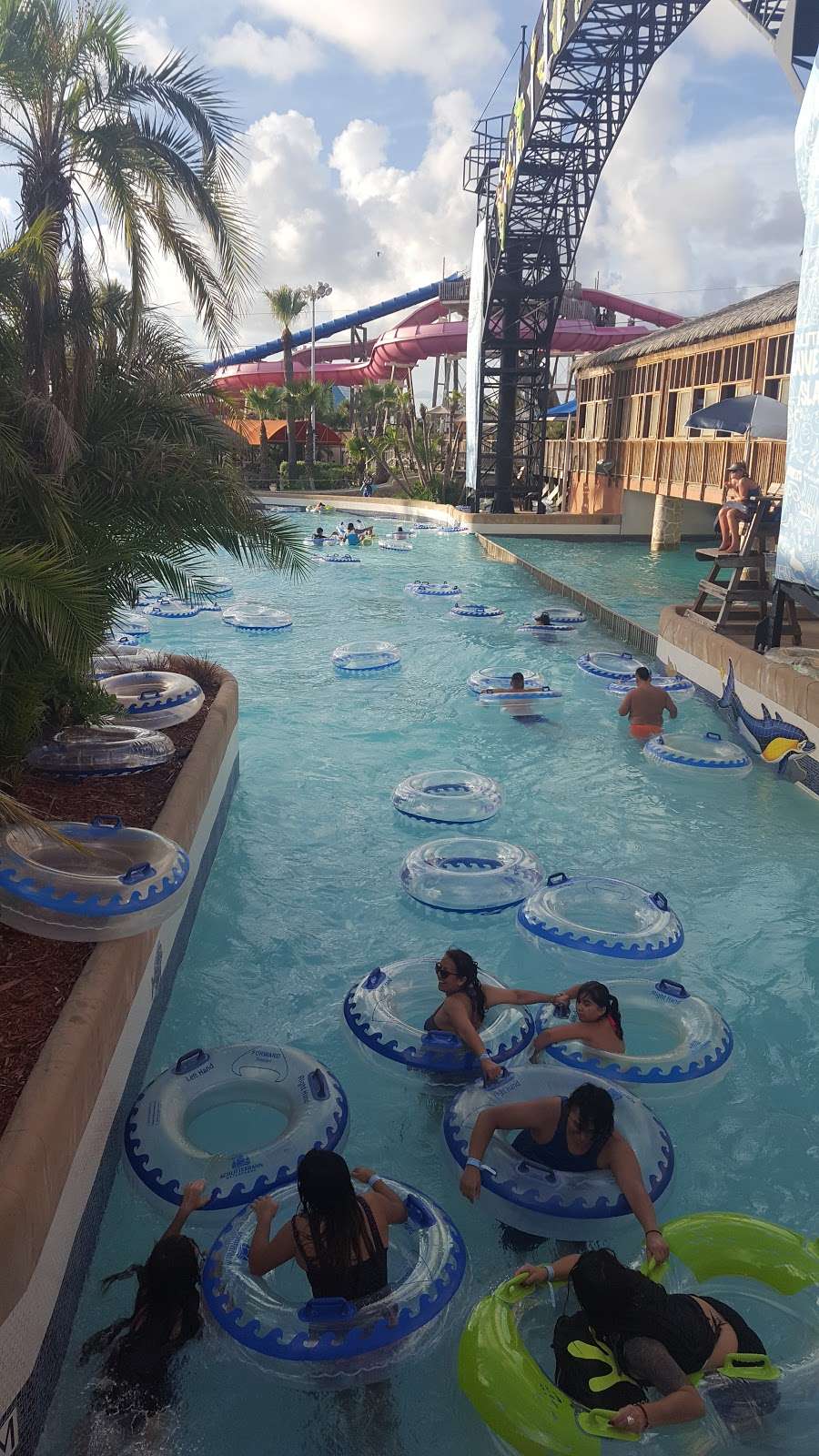 Schlitterbahn Waterpark Galveston | 2026 Lockheed Rd, Galveston, TX 77554, USA | Phone: (409) 770-9283