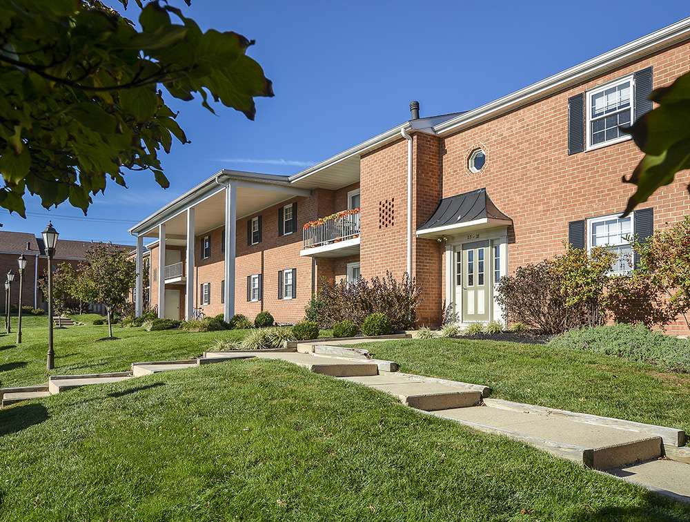 Westover Club Apartments | 18 Westover Club Dr, West Norriton, PA 19403, USA | Phone: (214) 550-6354