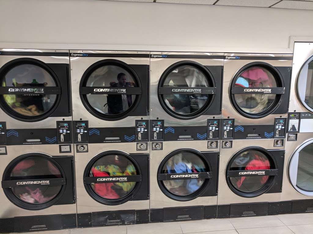 Meadows Coin Laundromat | 10615 Northwestern Ave, Franksville, WI 53126, USA | Phone: (262) 835-2000