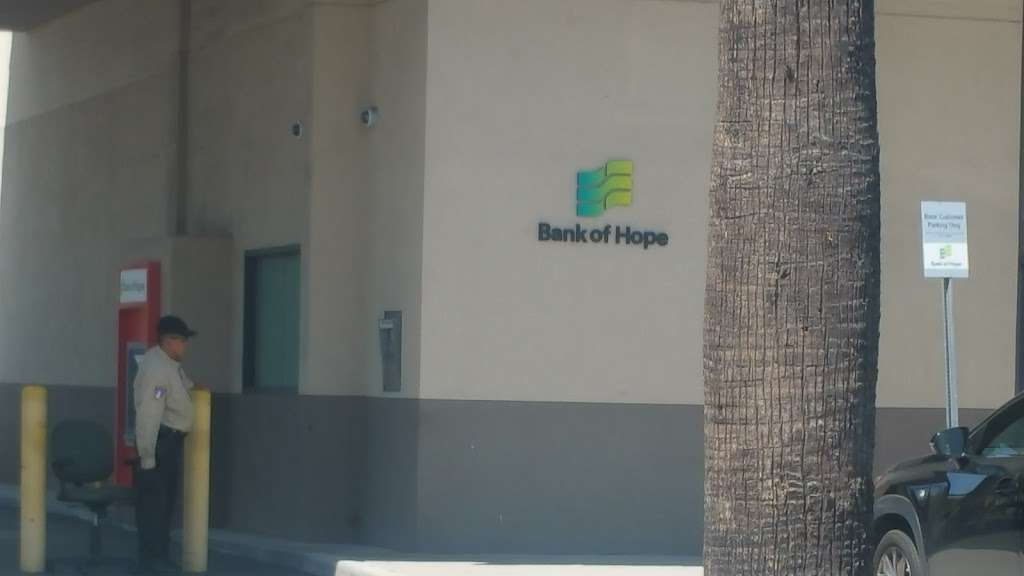 Bank of Hope | 4875 La Palma Ave, La Palma, CA 90623, USA | Phone: (562) 468-0900