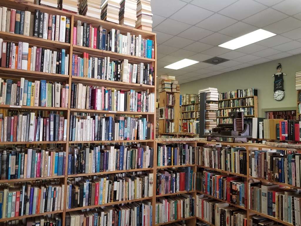 Kaboom Books | 6736, 3116 Houston Ave, Houston, TX 77009, USA | Phone: (713) 869-7600