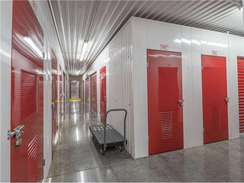 Extra Space Storage | 733 10th Ave SE, Hickory, NC 28602, USA | Phone: (828) 267-2220