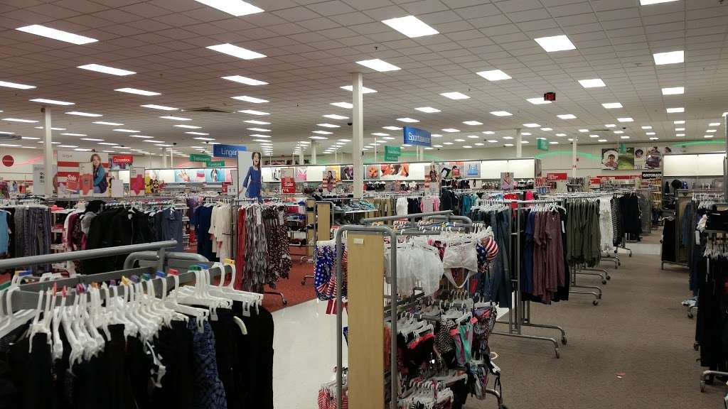 Target | 4 Henry St, Commack, NY 11725, USA | Phone: (631) 462-5507