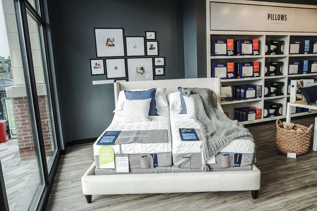 Tempur-Pedic Flagship Store - Woodcliff Lake | 441 Chestnut Ridge Rd #453, Woodcliff Lake, NJ 07677, USA | Phone: (201) 730-2066