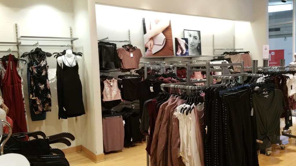 Charlotte Russe | 2150 Westminster Mall, Westminster, CA 92683 | Phone: (714) 373-0366