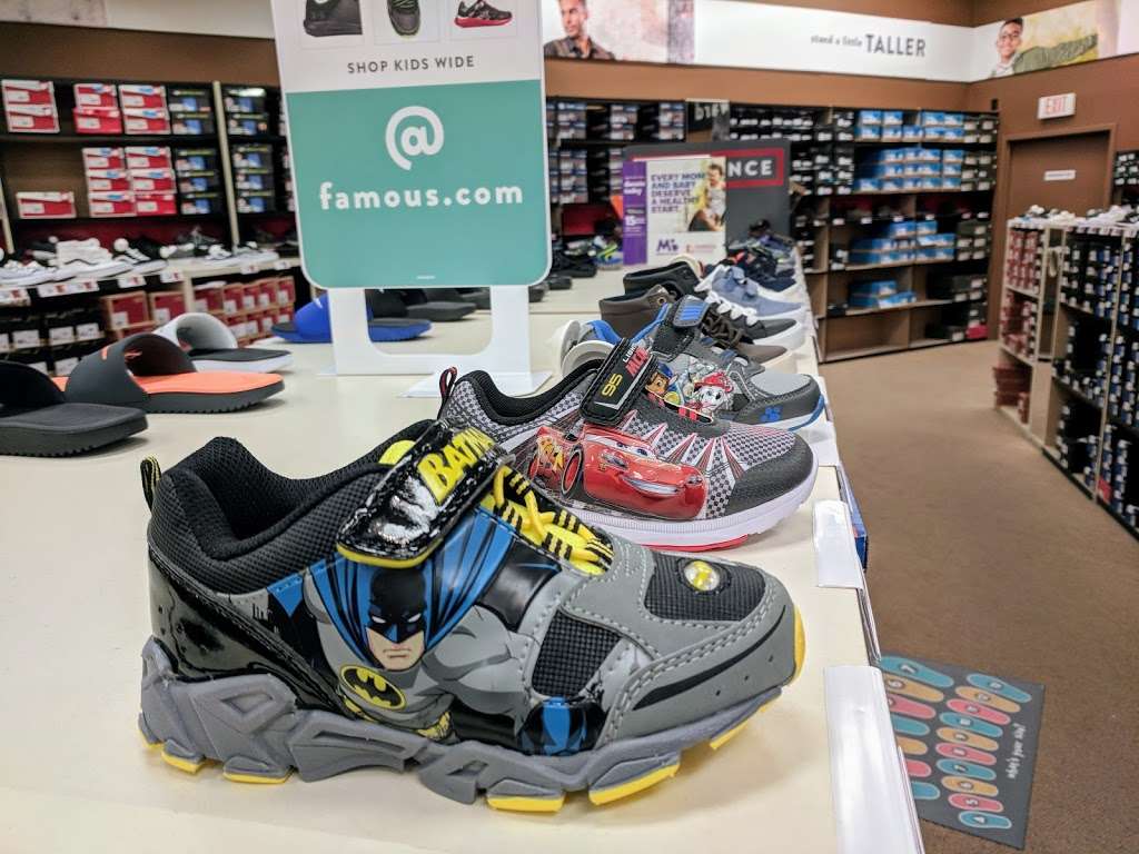 Famous Footwear | 14180 E Ellsworth Ave, Aurora, CO 80012, USA | Phone: (720) 834-4475