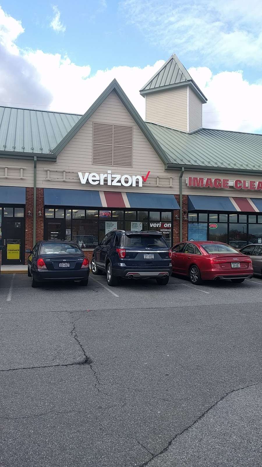 Verizon Authorized Retailer - Wireless Zone | 111 Independent Way D, Brewster, NY 10509, USA | Phone: (845) 279-3444