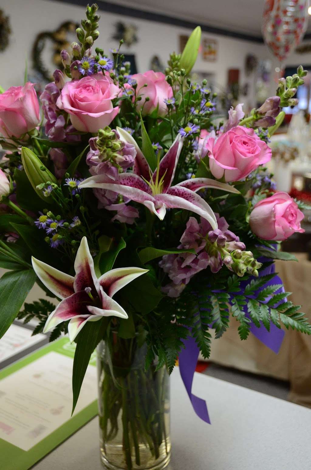 Hinckley Floral | 950 W Lincoln Hwy, Hinckley, IL 60520, USA | Phone: (815) 286-7400