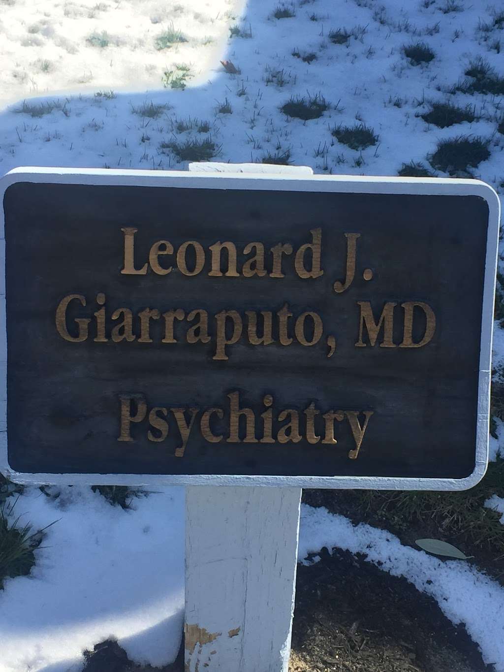 Leonard J. Giarraputo, MD - Psychiatrist | 189 Lakeview Dr S Suite 102, Gibbsboro, NJ 08026, USA | Phone: (856) 784-7744