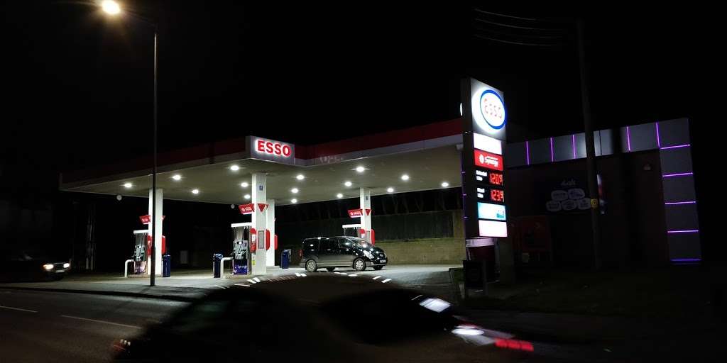 Esso | Maidstone Rd, Borough Green, Sevenoaks TN15 8HG, UK | Phone: 01732 886641