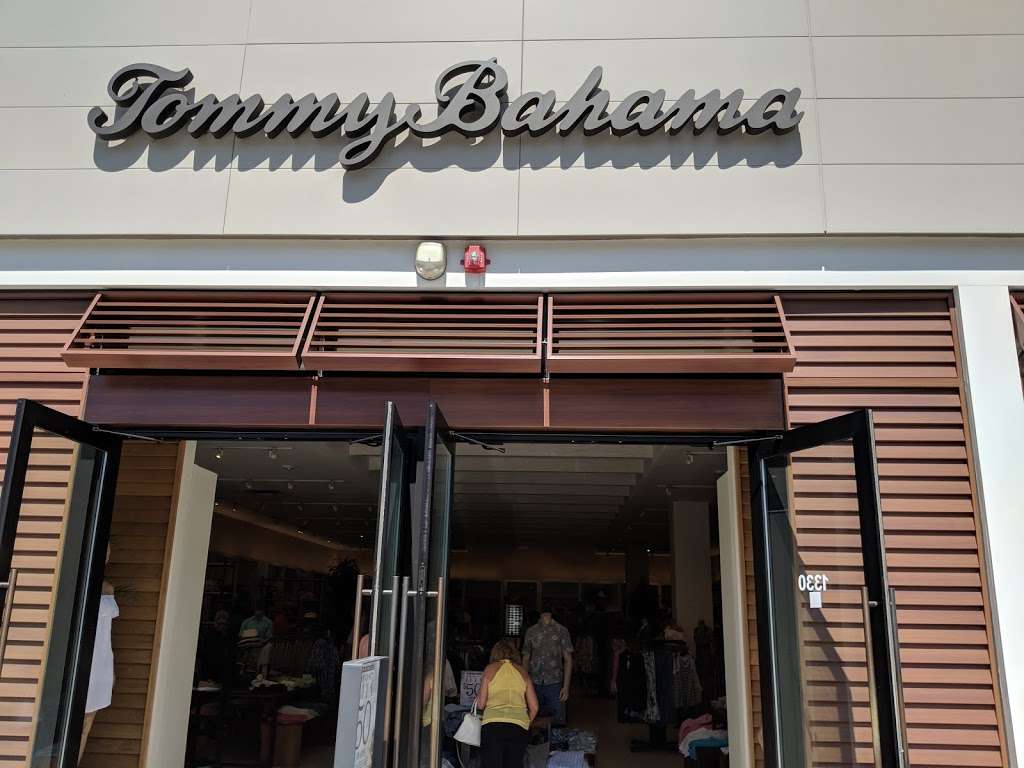 Tommy Bahama | 1330 Market St, Lynnfield, MA 01940, USA | Phone: (781) 342-5272