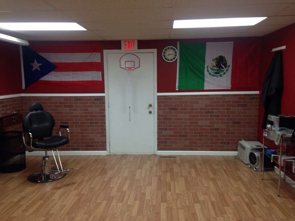 JC Barbershop | 708 S Washington St, Waukegan, IL 60085, USA | Phone: (708) 476-1241