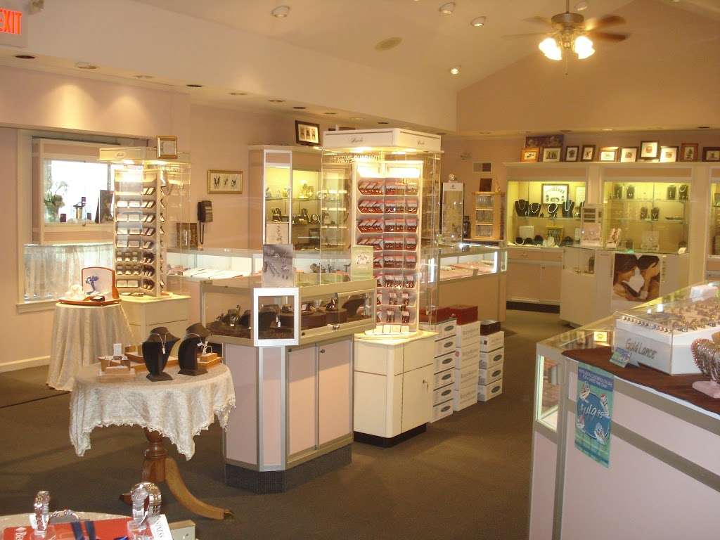 Leitzels Jewelry | 607 E Lincoln Ave, Myerstown, PA 17067, USA | Phone: (717) 866-4274