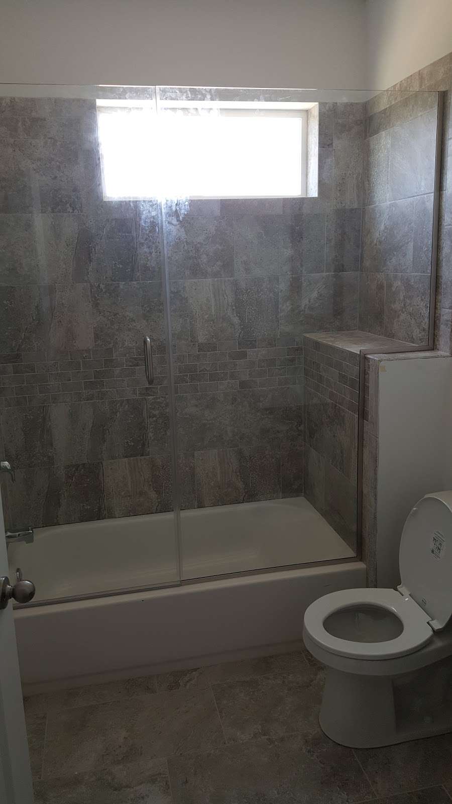 Shower Glass NJ | 268 Giles Rd, Bridgeton, NJ 08302, USA | Phone: (609) 579-8440