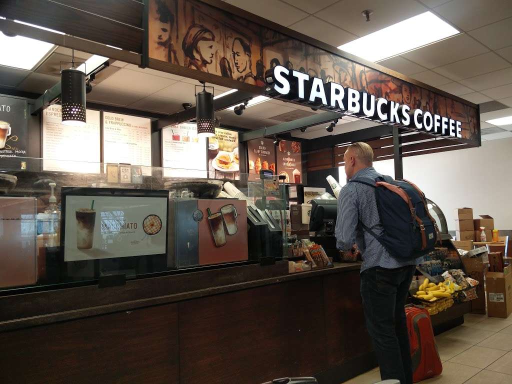 Starbucks | Terminal E Satellite, 3200 E Airfield Dr, Dallas, TX 75261, USA | Phone: (972) 973-7847