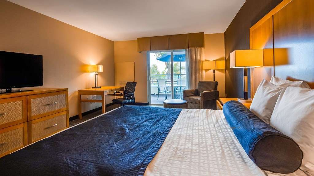 Best Western Plus Marina Gateway Hotel | 800 Bay Marina Dr, National City, CA 91950, USA | Phone: (619) 259-2800