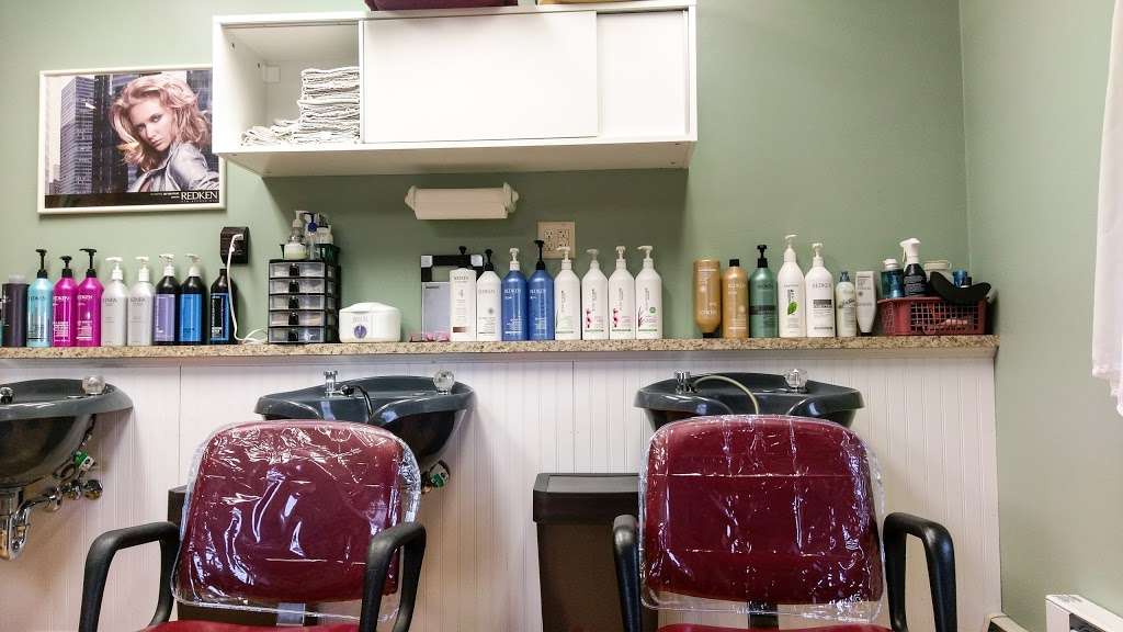 Karen Martin Family Hair Salon | 8832, 2035 Wayne Rd, Chambersburg, PA 17202, USA | Phone: (717) 264-5111