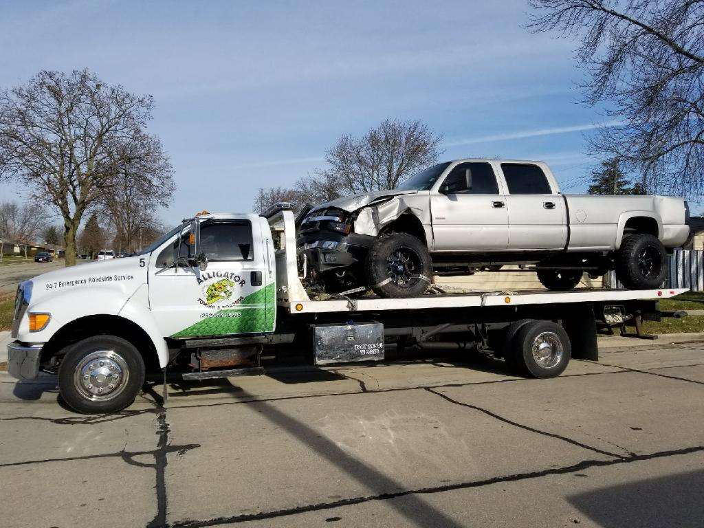 Alligator Towing | 9647, 5811, 1st St, Racine, WI 53403, USA | Phone: (262) 551-5665