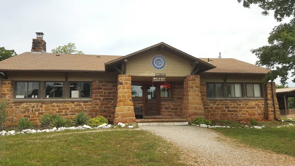 Parry Lodge | Osceola, MO 64776