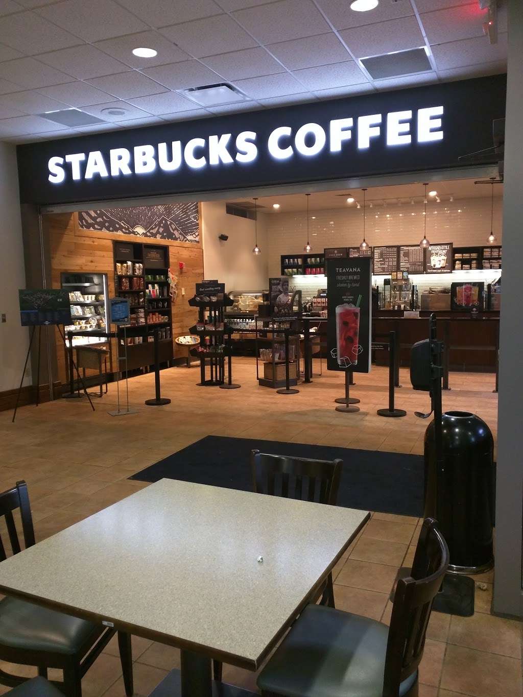 Starbucks | 700 W Hampton Dr, Indianapolis, IN 46208, USA | Phone: (317) 940-9953