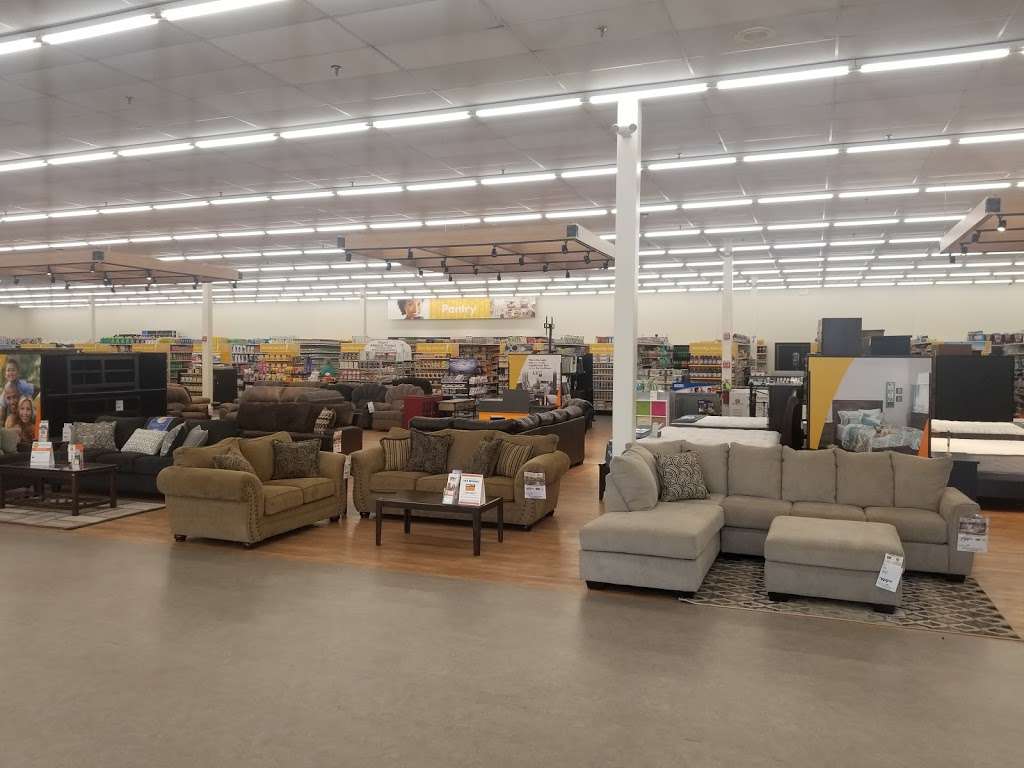 Big Lots | 10416 E Independence Blvd #500, Matthews, NC 28105, USA | Phone: (704) 321-1383