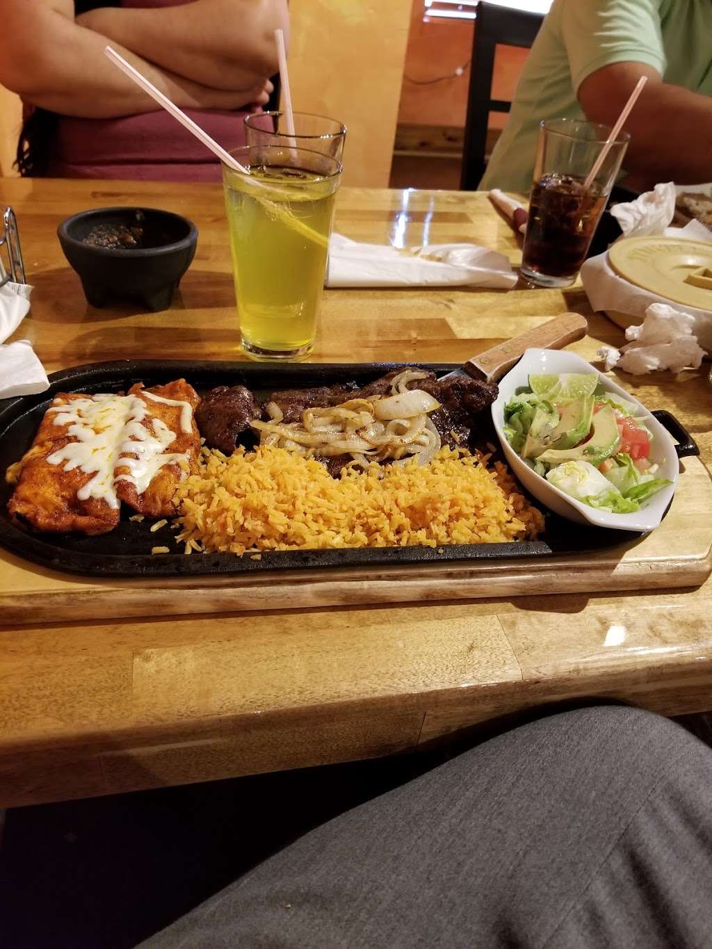 El Chaparral Mexican Restaurant | 7849 Taft St, Merrillville, IN 46410 | Phone: (219) 472-0328