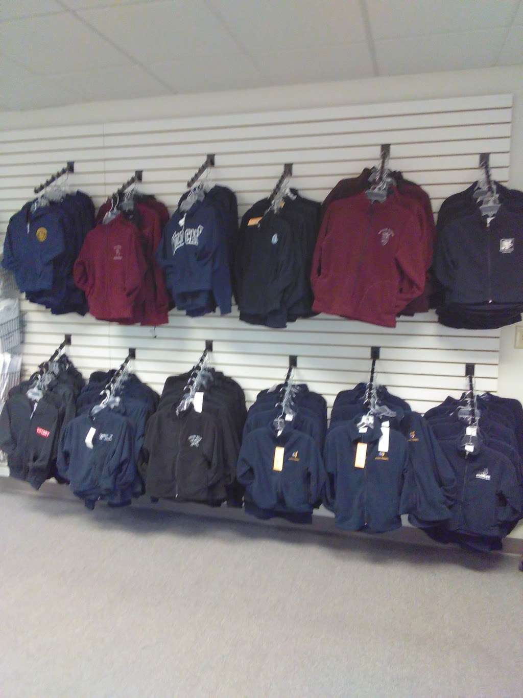 Risse Brothers School Uniforms | 2525 Drane Field Rd #11, Lakeland, FL 33811, USA | Phone: (863) 940-9913