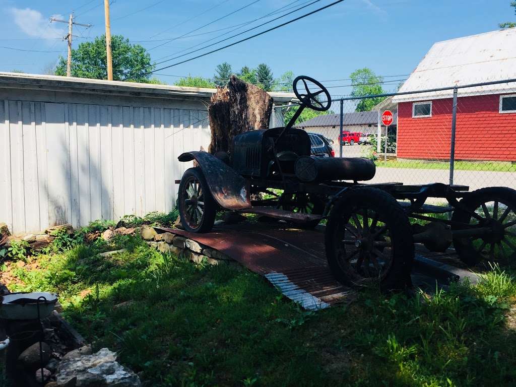 Plum Creek Antiques | 4957-4999 N State Rd 135, Morgantown, IN 46160, USA