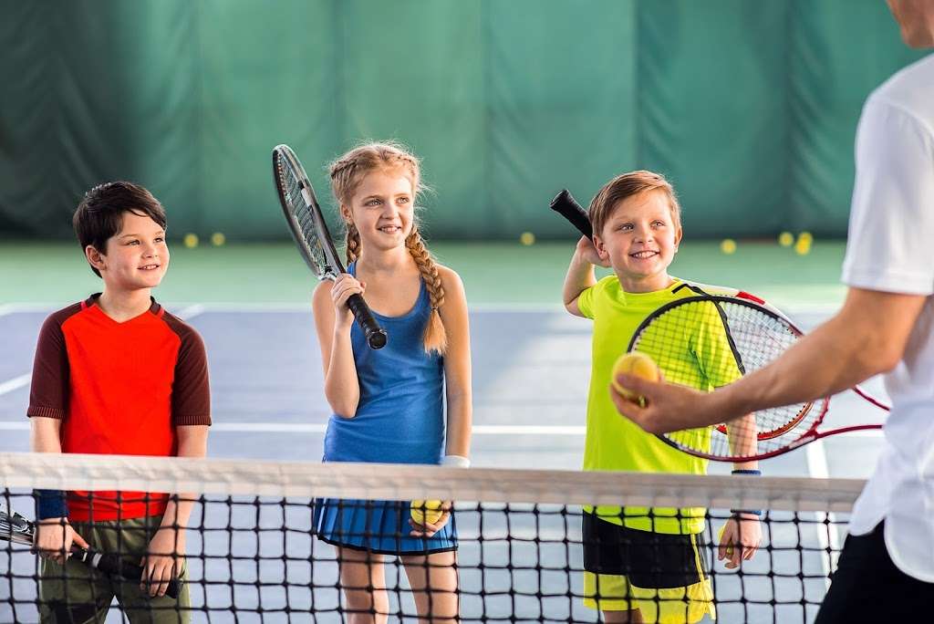 Port Washington Tennis Academy | 100 Harbor Rd, Port Washington, NY 11050, USA | Phone: (516) 883-6425