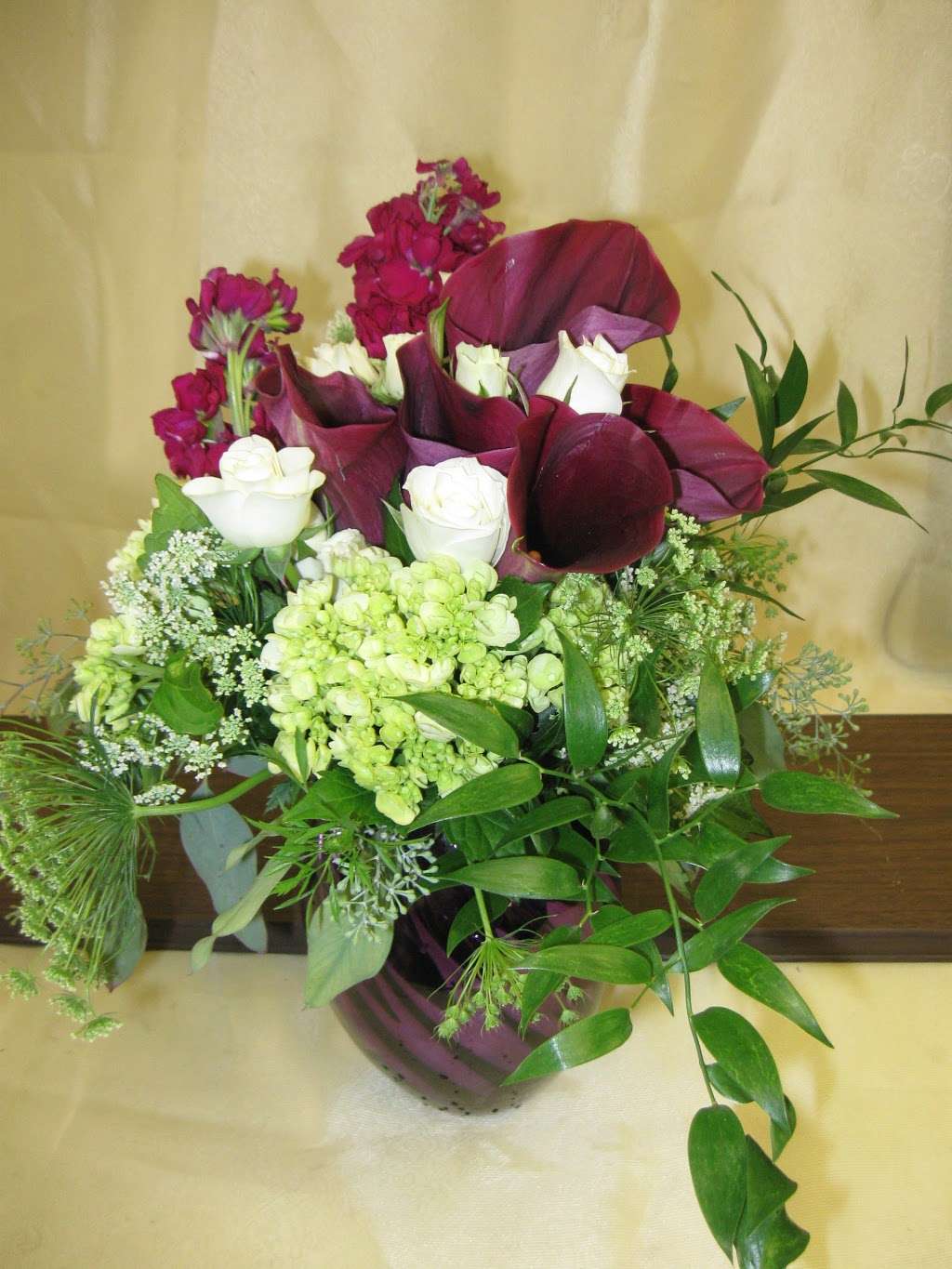 TRACEYS FLOWERS | 201 W Main St, Fleetwood, PA 19522 | Phone: (610) 944-8703