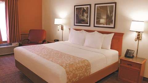 La Quinta Inn Houston Greenway Plaza Medical Area | 4015 Southwest Fwy, Houston, TX 77027, USA | Phone: (713) 623-4750